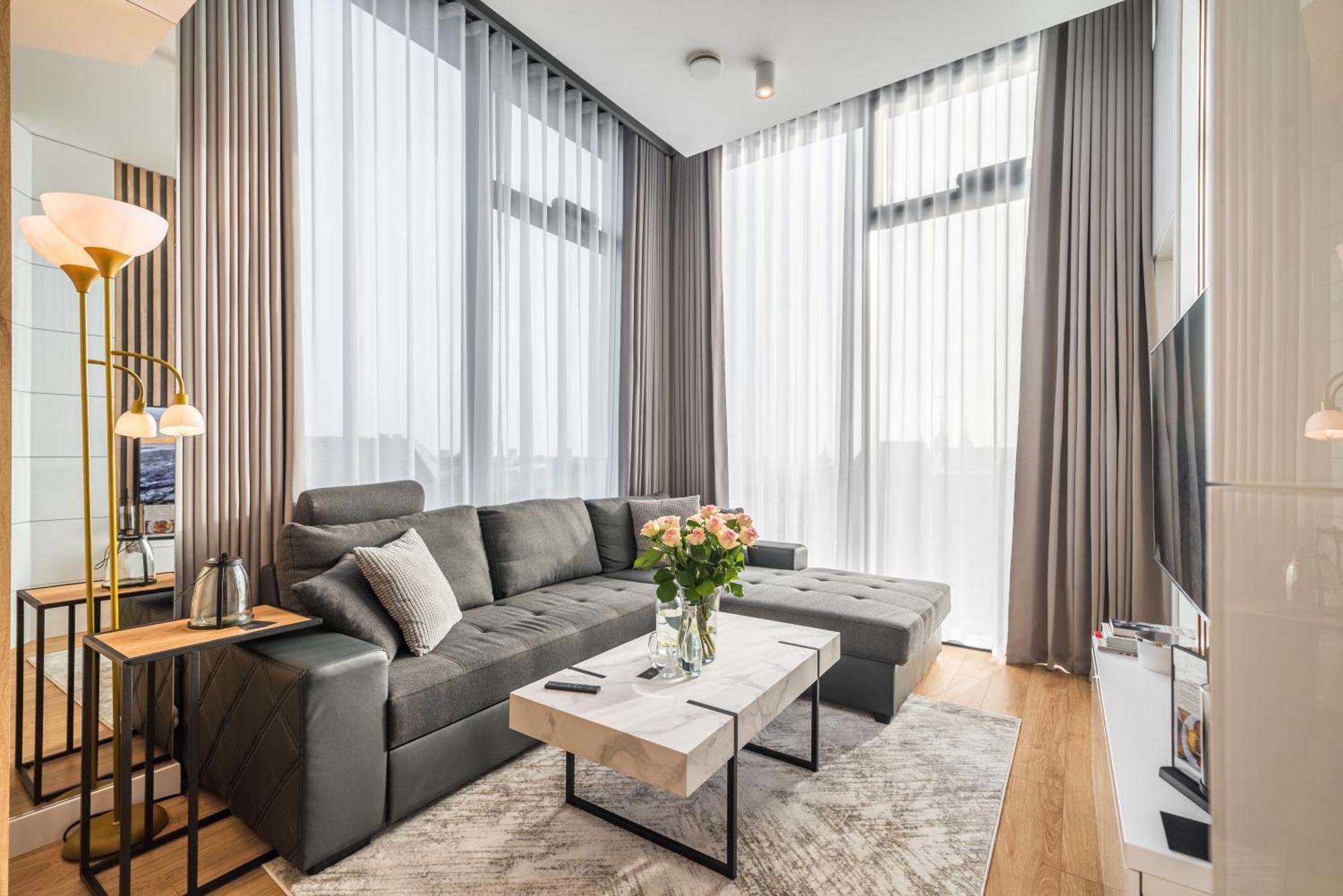 Q18 ApartHotel Bydgoszcz Exterior foto